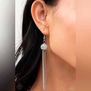 Sparkling Earrings ⚡️✨⚡️white rhinestone-encrusted ornament!!